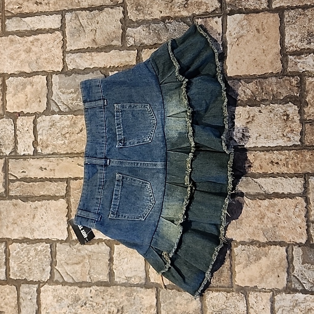 NWT Social Collision Denim Ruffled Mini Skirt - Picture 5 of 6
